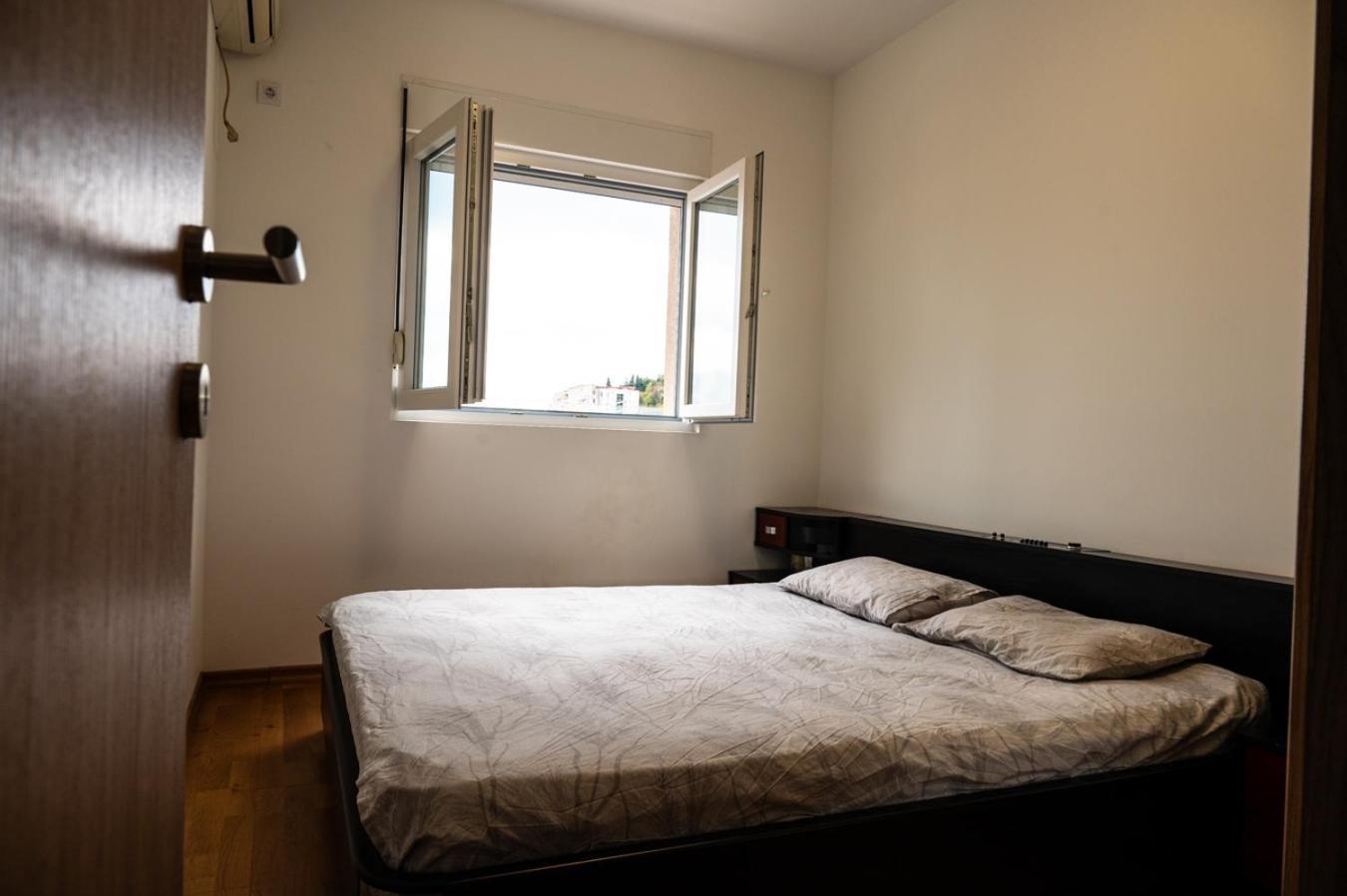 Appartement Modern Flat - Balcony & Garage Included *